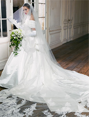 ウェディングドレス　桂由美　ベールカラーホワイト